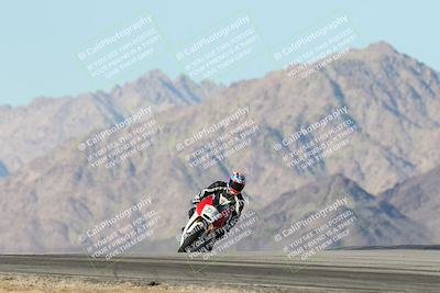 media/Dec-01-2025-Moto Forza (Mon) [[2daa91e15f]]/3-Beginner Group/Session 4 Turn 9/